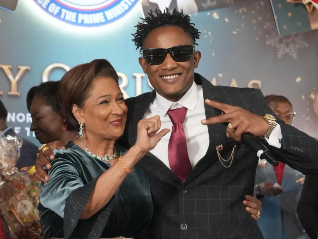 PM Persad-Bissessar Hosts Christmas Luncheon for Staff