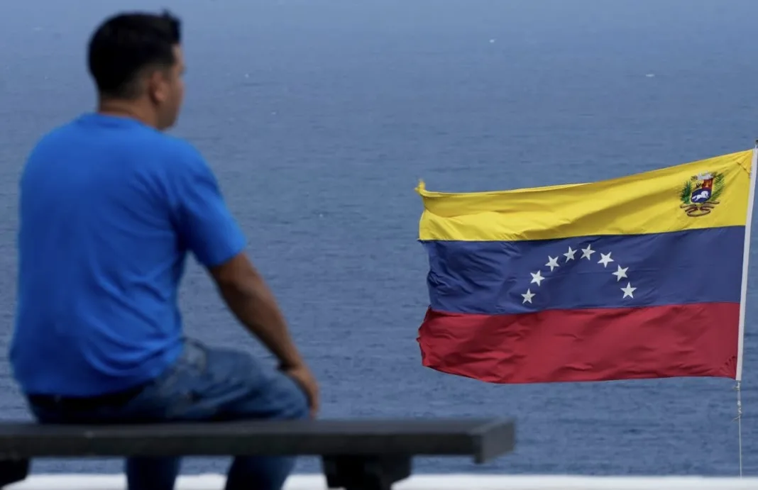 Trump Threatens to Cut Off Venezuelan Oil Sales