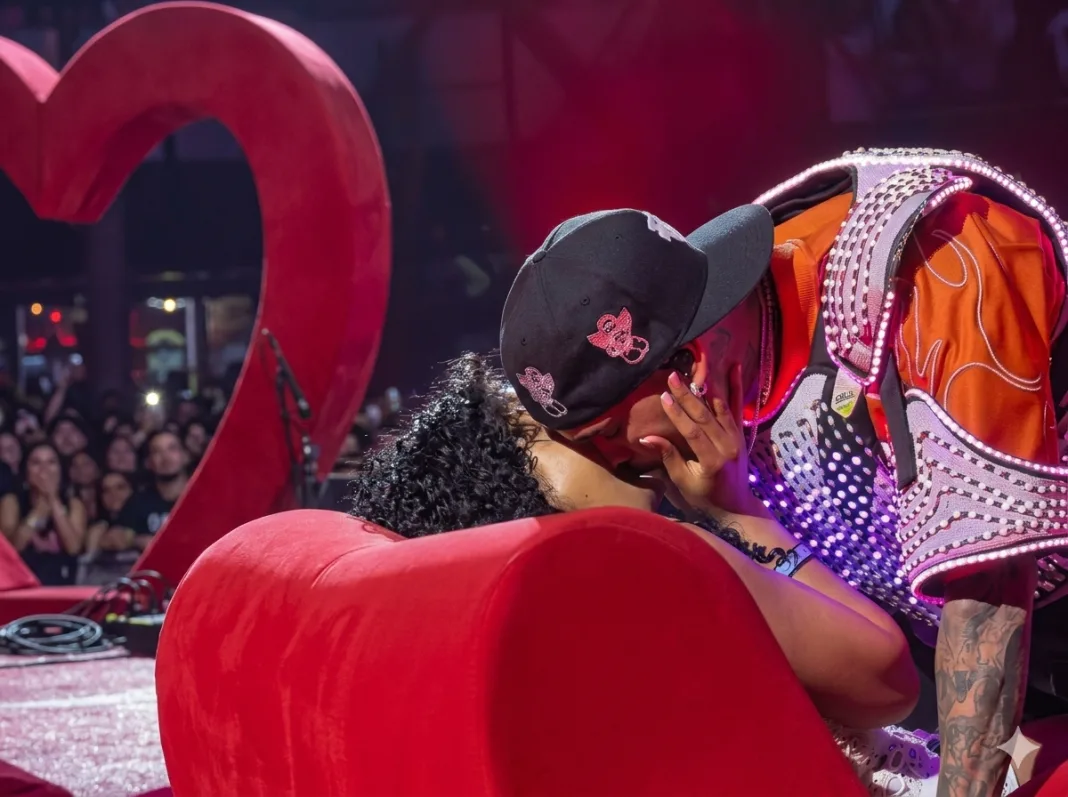 Husband Forgives Wife after Viral Concert Kiss