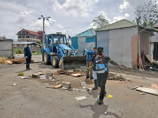 Stalls Demolished as Vendors Clash With Authorities