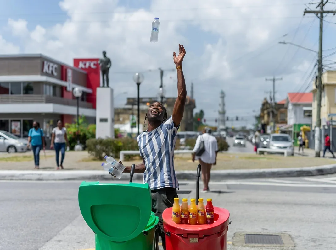 Street Vendor’s Joyful Hustle Sparks Online Conversations about Dignity of Honest Work