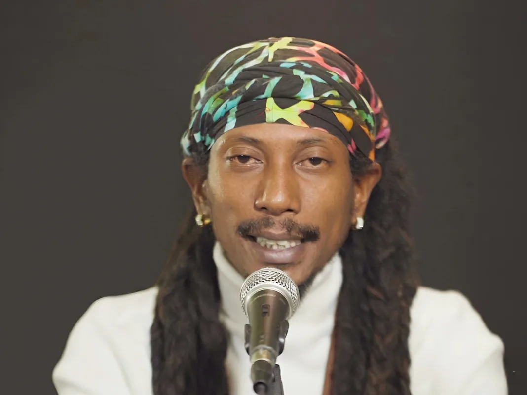 Rheon Elbourne Turns Frustration into Hit with ‘Build My Dreams’