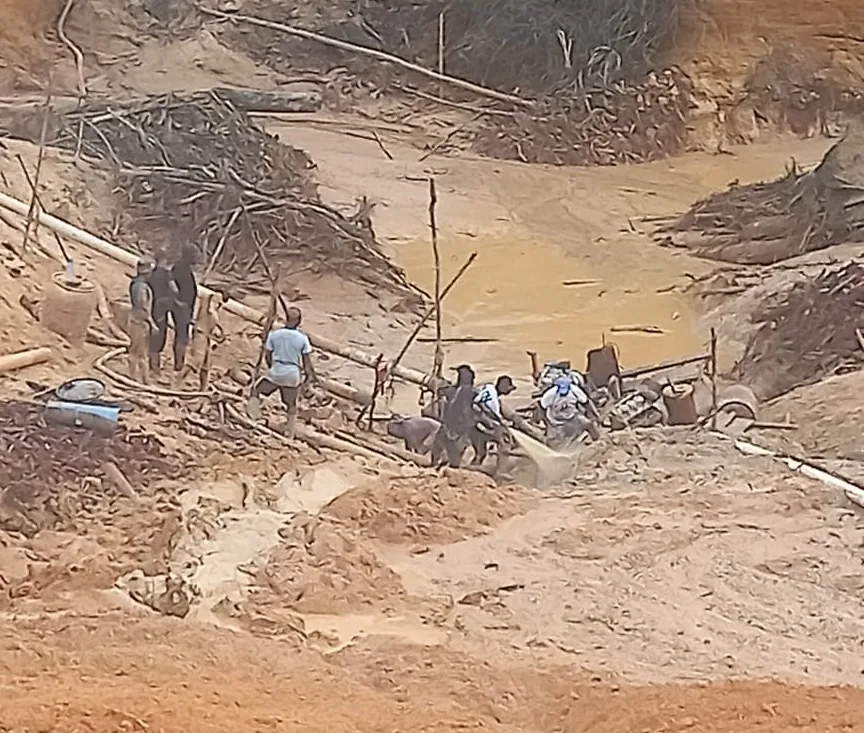 Guyana: Miners Trapped in Collapsed Mining Pit in Guyana