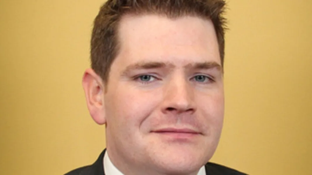 Minister Burke defends unified paid leave for early pregnancy loss