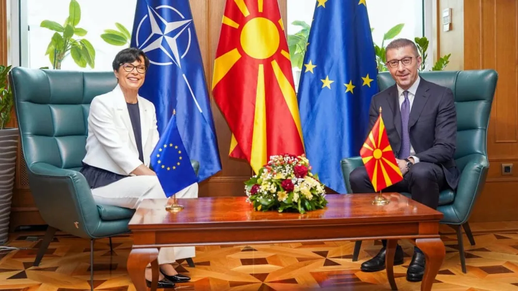 EU Commissioner Kos Reiterates Call for North Macedonia’s Constitutional Changes
