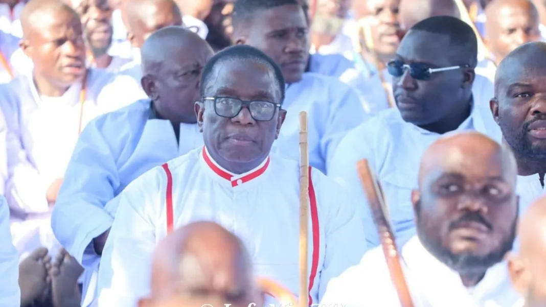 Mnangagwa Urges Zimbabweans to Build Nation from Grassroots