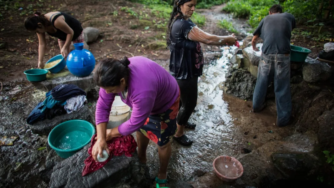 Water Crisis in Apopa: Mothers Keep Kids Home from School