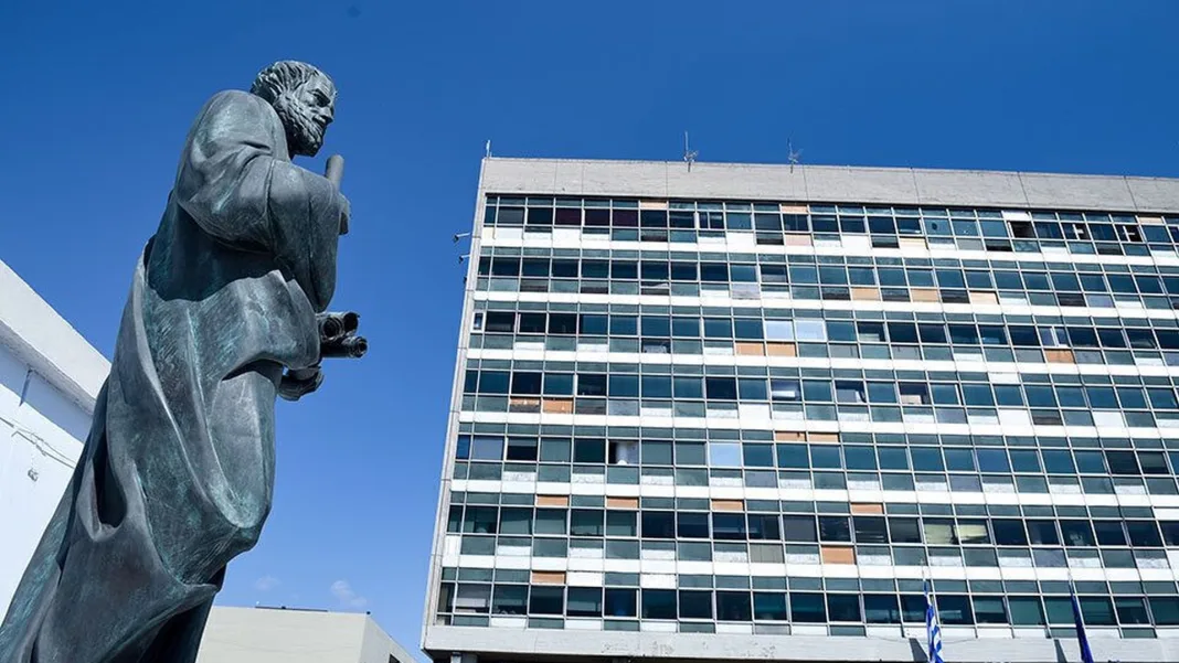 Greek banks donate €160 million to upgrade major universities