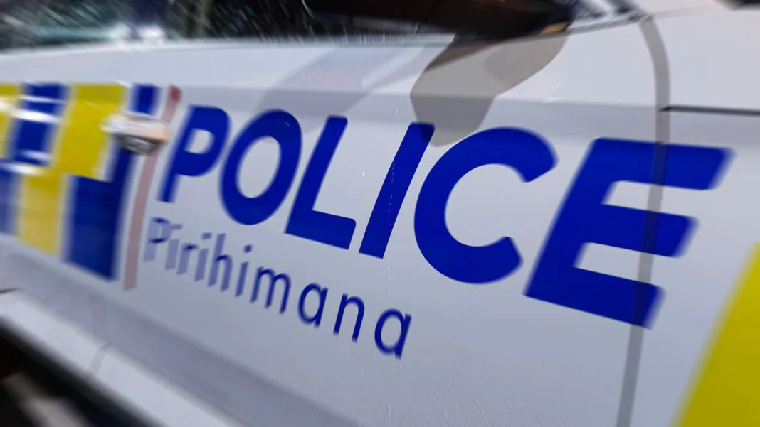 Multiple schools in Manurewa placed in lockdown as police search for vehicle