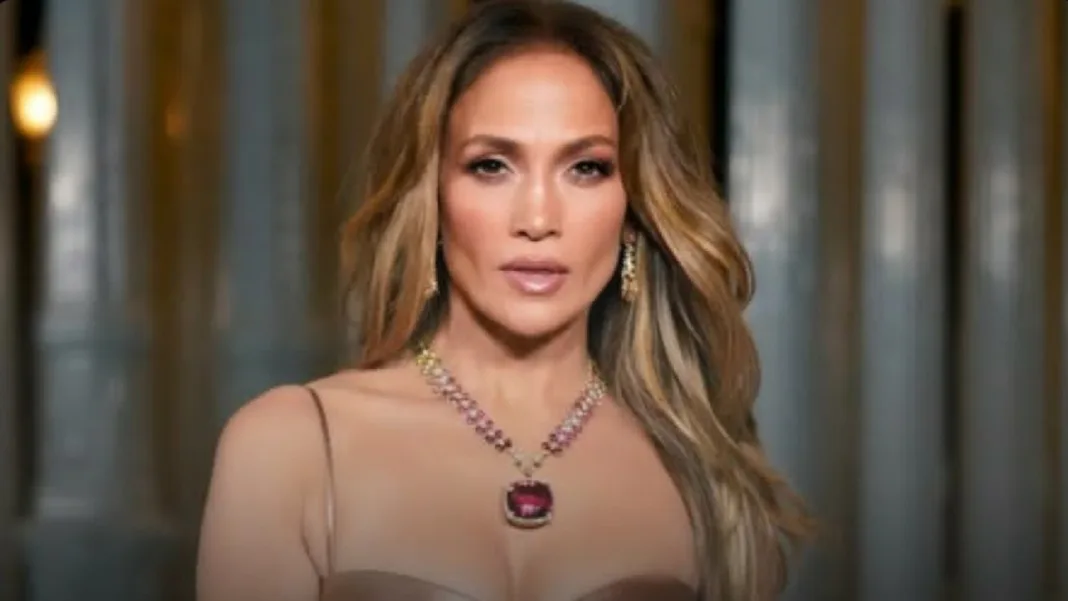 Jennifer Lopez: ‘Making the Bed, Washing Dishes Are Sexier Than Private Jets’