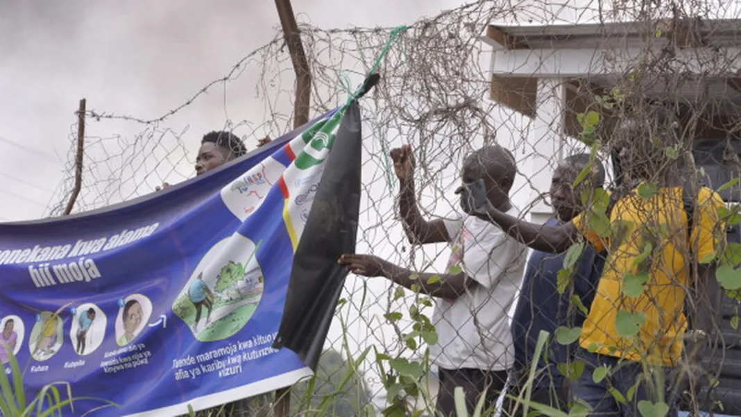 Ebola Workers Strike in Congo Over Unpaid Salaries, Threatening Response
