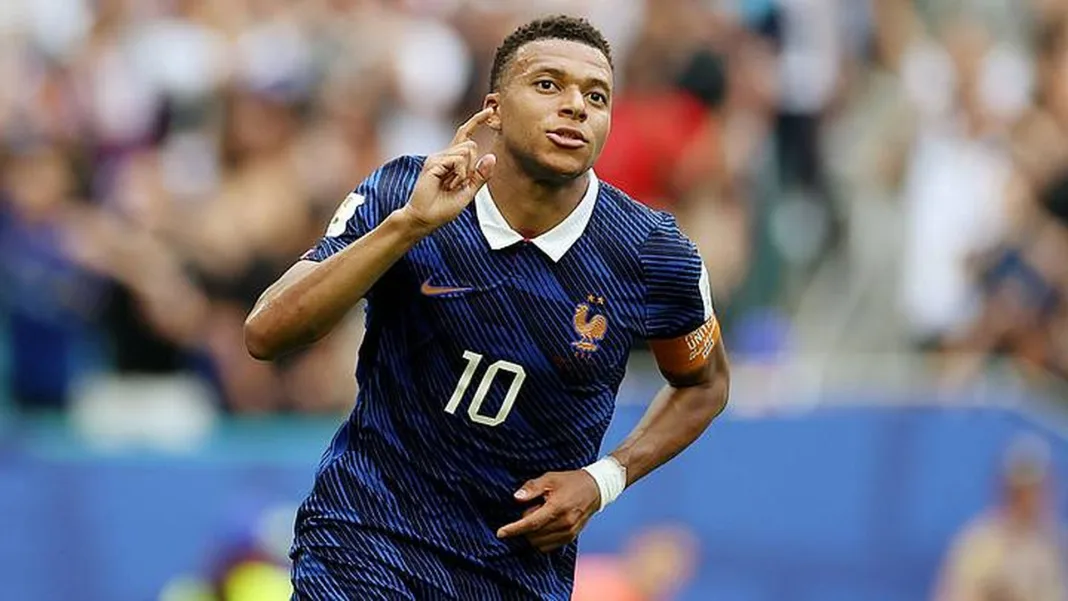 Mbappé Leads Golden Boot Race as Messi Heads for Final Showdown with Invincible Spain