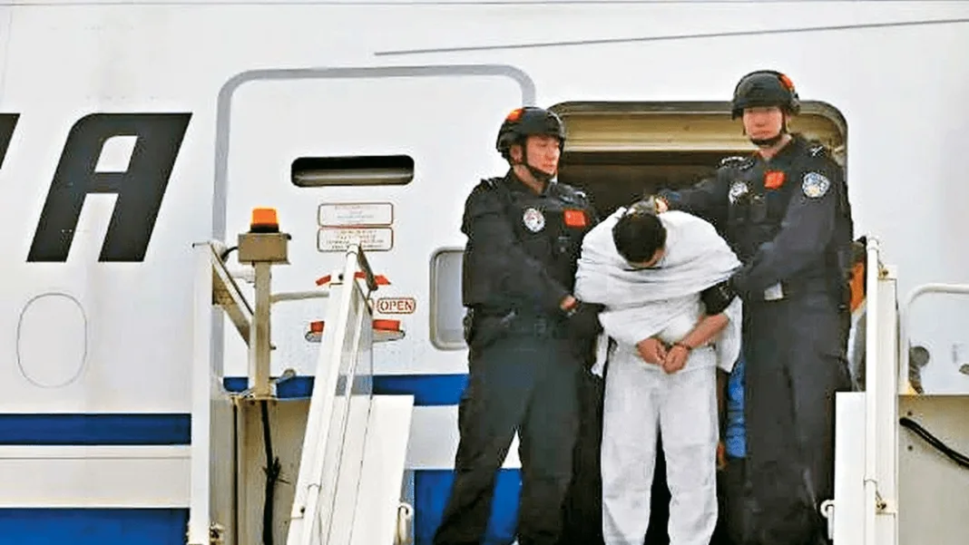 两名中国高管在菲遭撕票,潜逃美国主犯被遣返北京