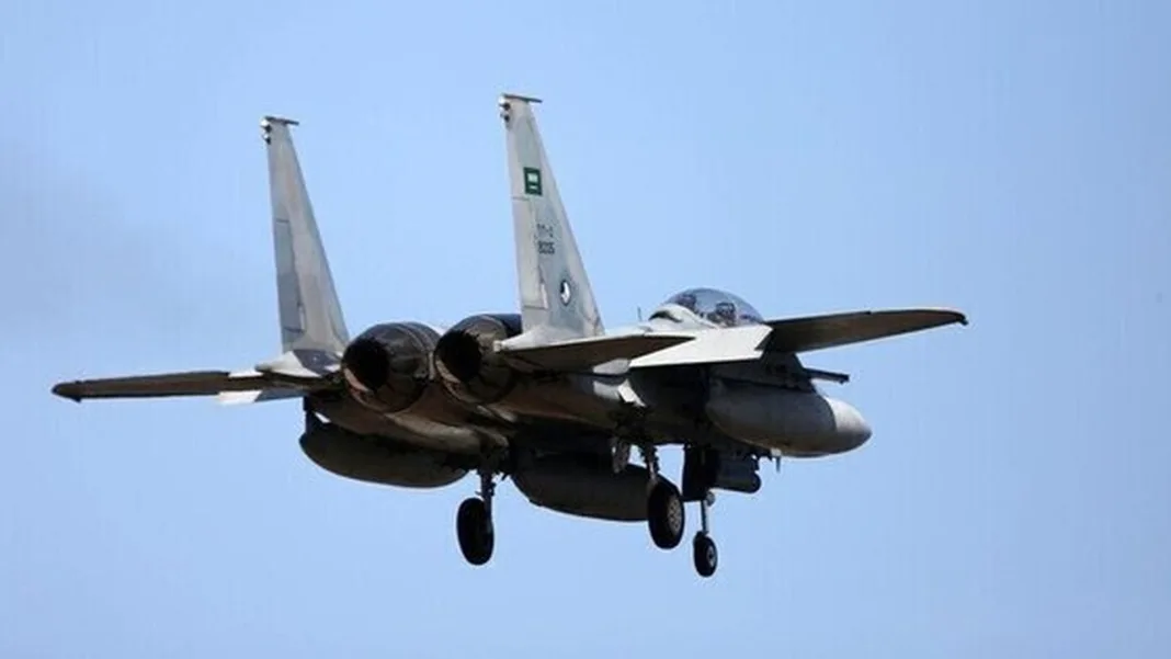 Saudi coalition strikes Yemen port after Houthi ships attack, blockade threat