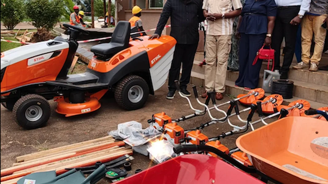 Mounana Deputy Rodrigue Bokoko Donates Equipment to Push Public Services Toward Excellence