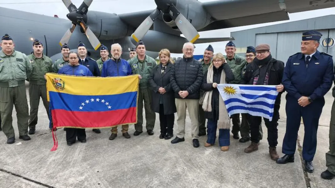 Uruguay sends second humanitarian flight to Venezuela with 15 tons of aid