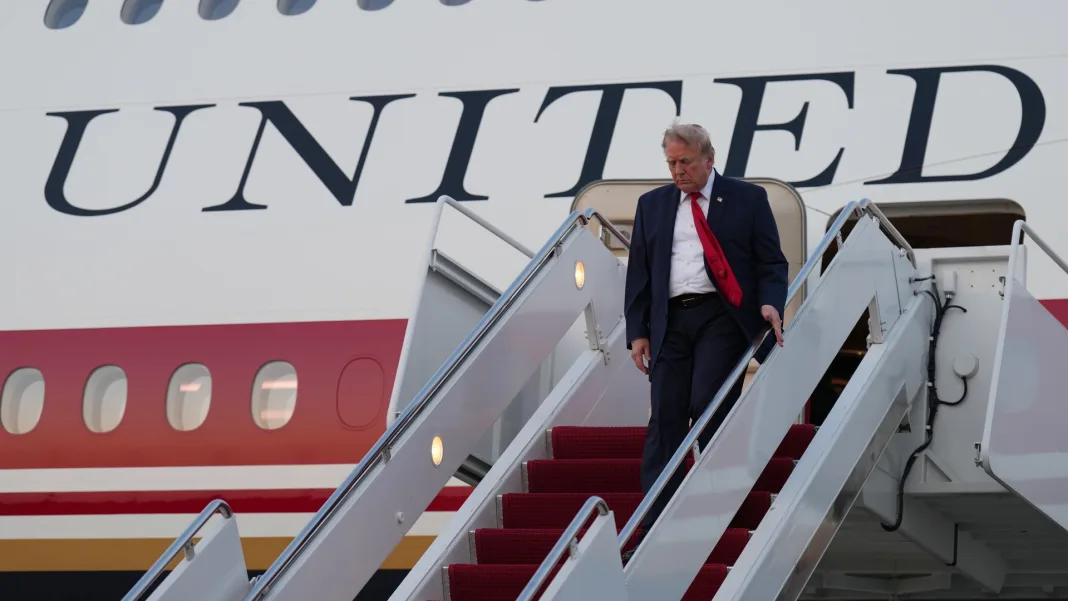 Trump to Temporarily Use Older Air Force One as Qatari-Gifted Jet Gets Upgrades
