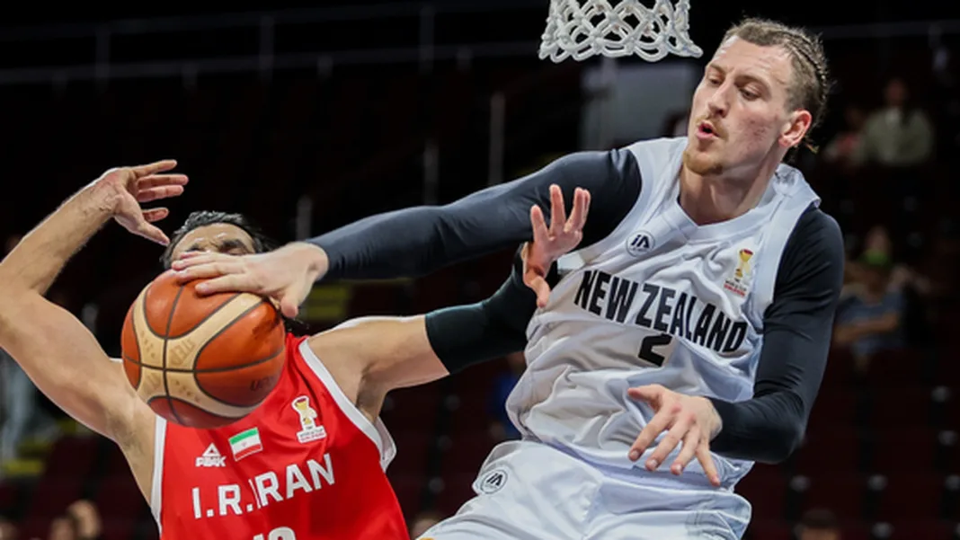 (SP)PHILIPPINES-PASAY CITY-FIBA BASKETBALL WORLD CUP-QUALIFIERS-NZL VS IRI