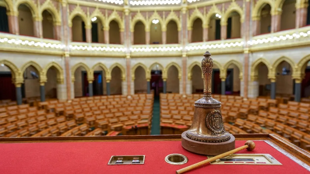 Magyar hits back at ‘vile lie’ over deal to install anti-corruption chief
