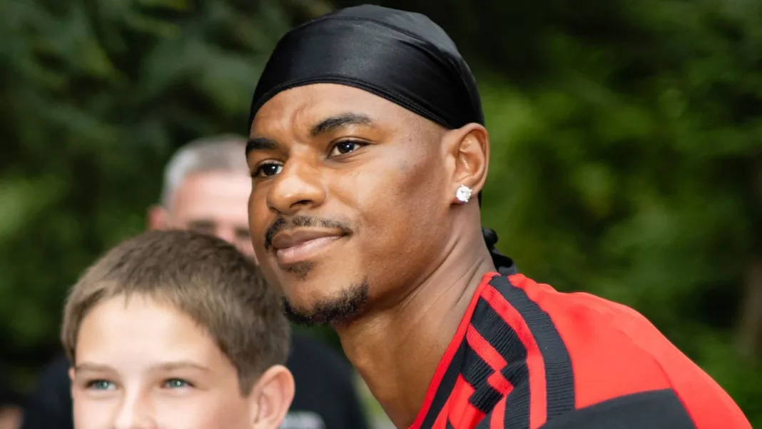 Marcus Rashford joins Manchester United squad in Ireland