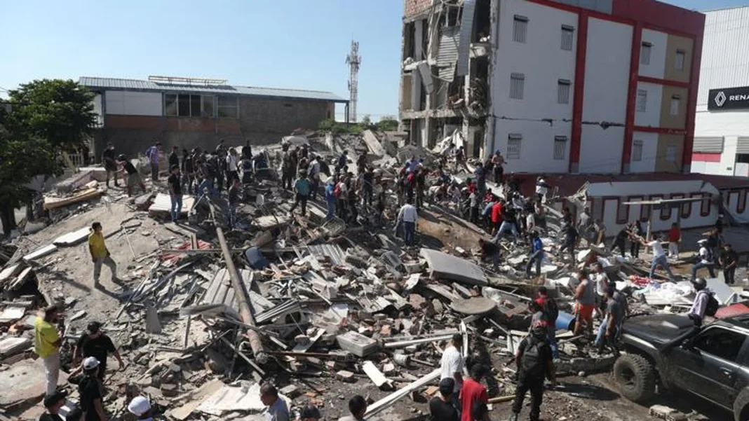 7.4-magnitude earthquake shakes Colombia, damage reported