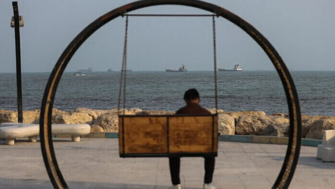 Iran mocks Trumps Hormuz ambitions as fanciful delusions