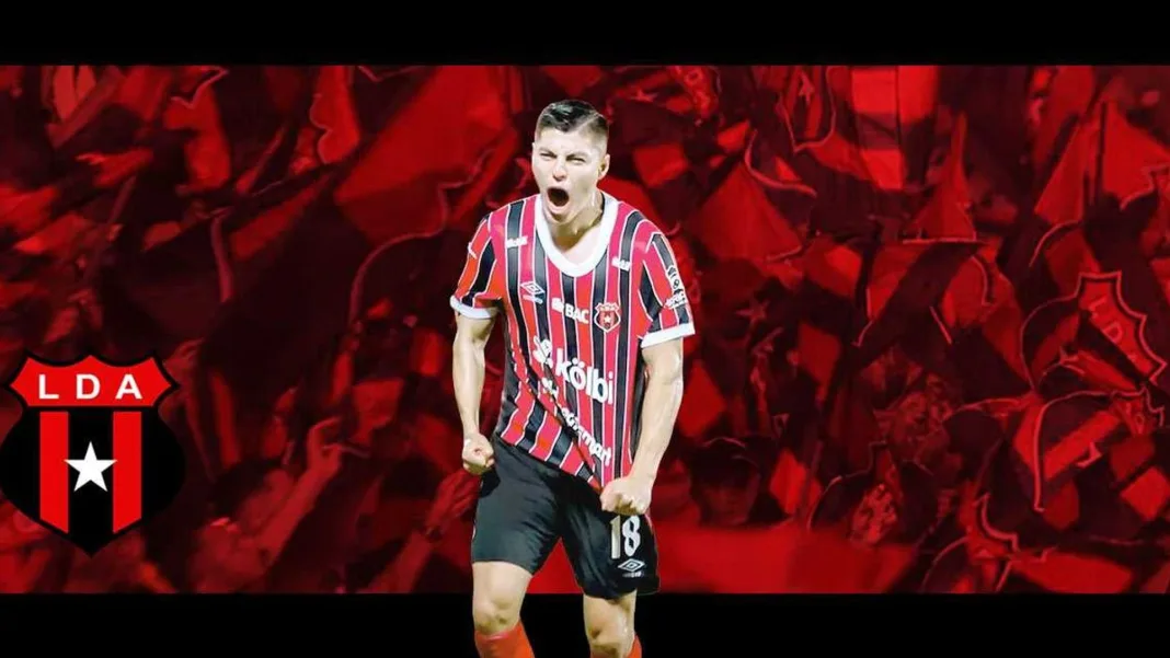 Alajuelense sobrevivió y el Team murió en el intento