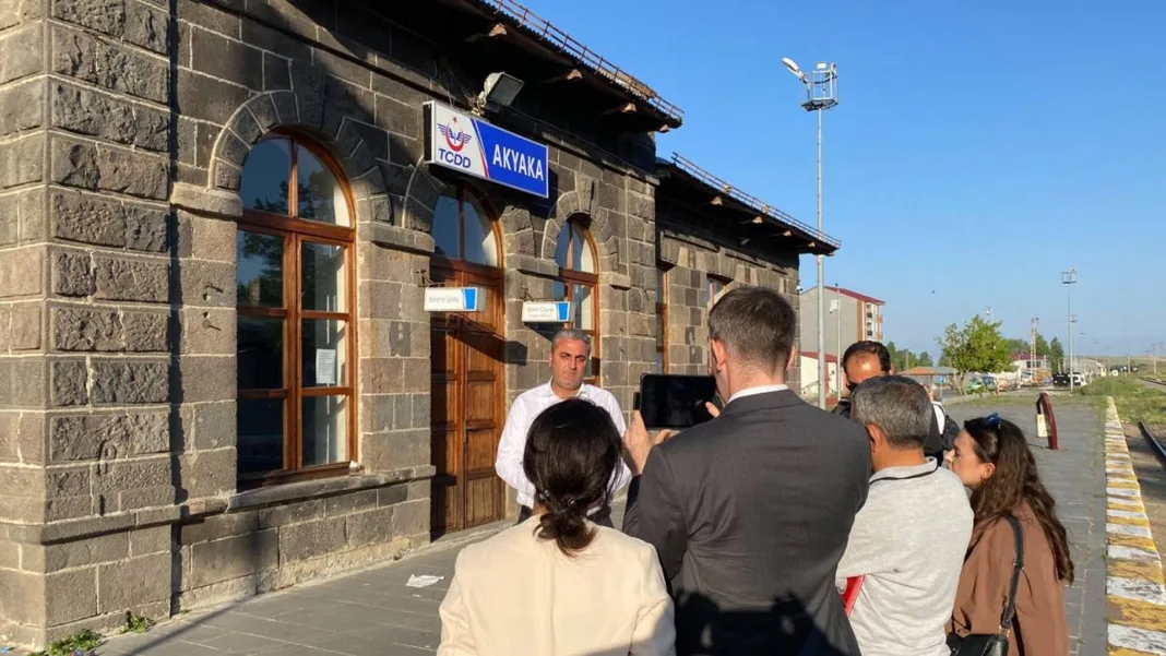 Turkey begins restoring Akyaka-Gyumri railway