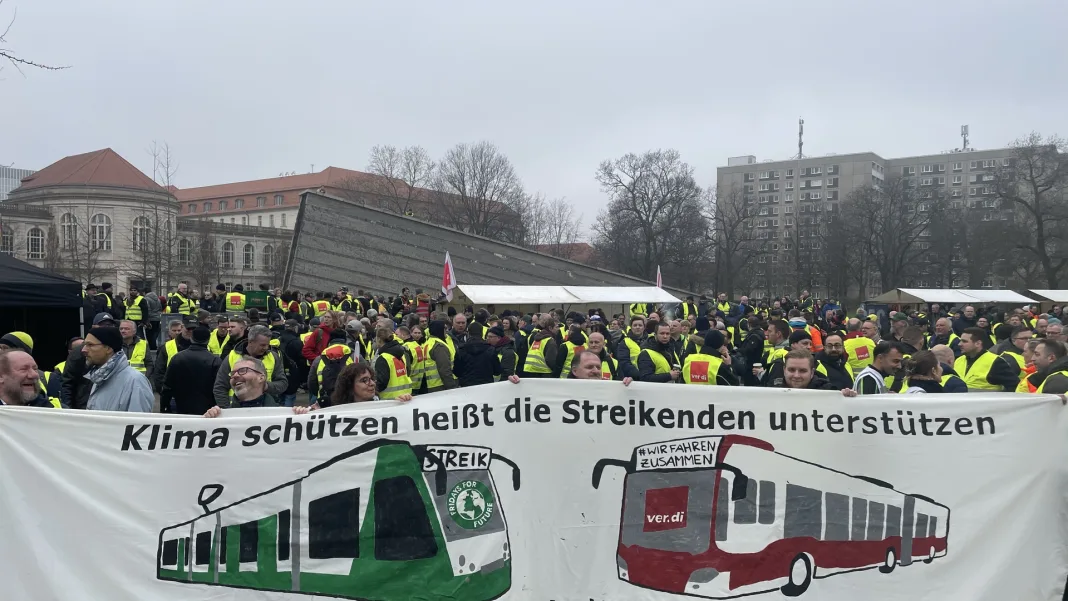 Germany balances immediate transport relief with long-term climate adaptation (Update)