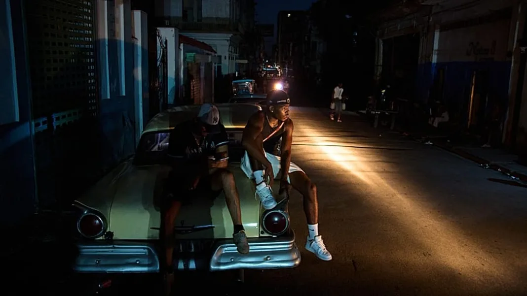 Cubans forced to adapt to life without electricity as oil blockade drags on