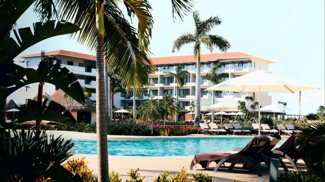 Dozens of UK cyclosporiasis victims had vacationed at Riviera Maya resorts