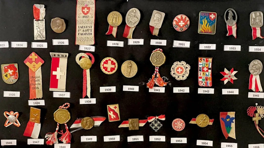 Die Abzeichen des Schweizer Nationalfeiertags