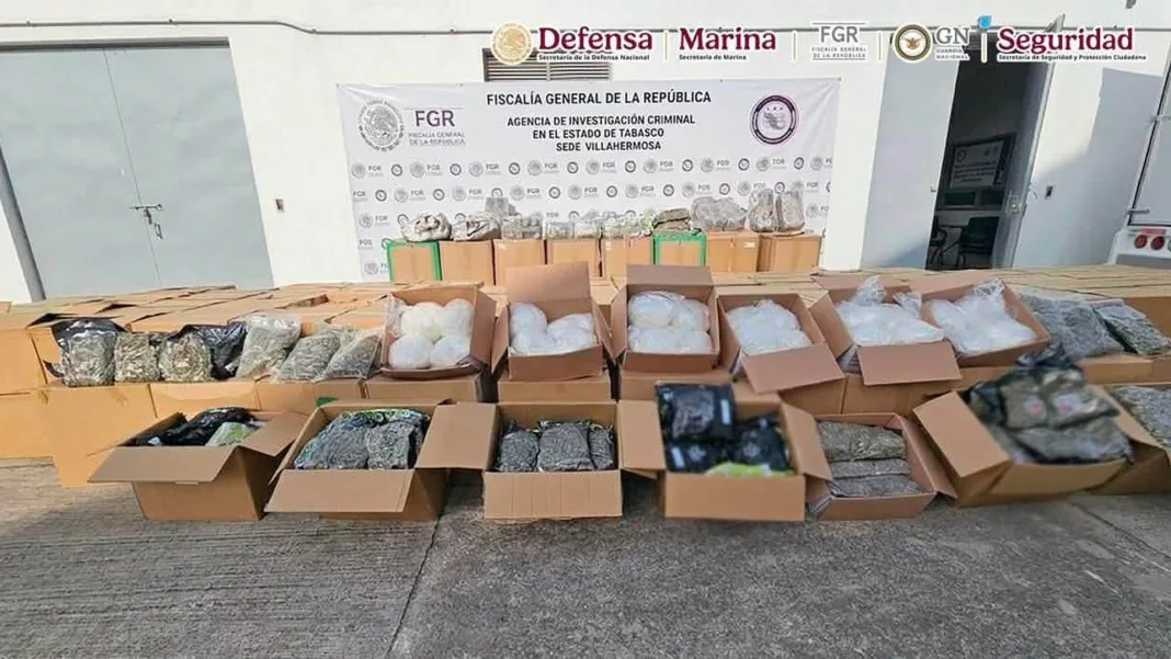 Incautan en Tabasco casi dos toneladas de droga oculta entre dulces de coco