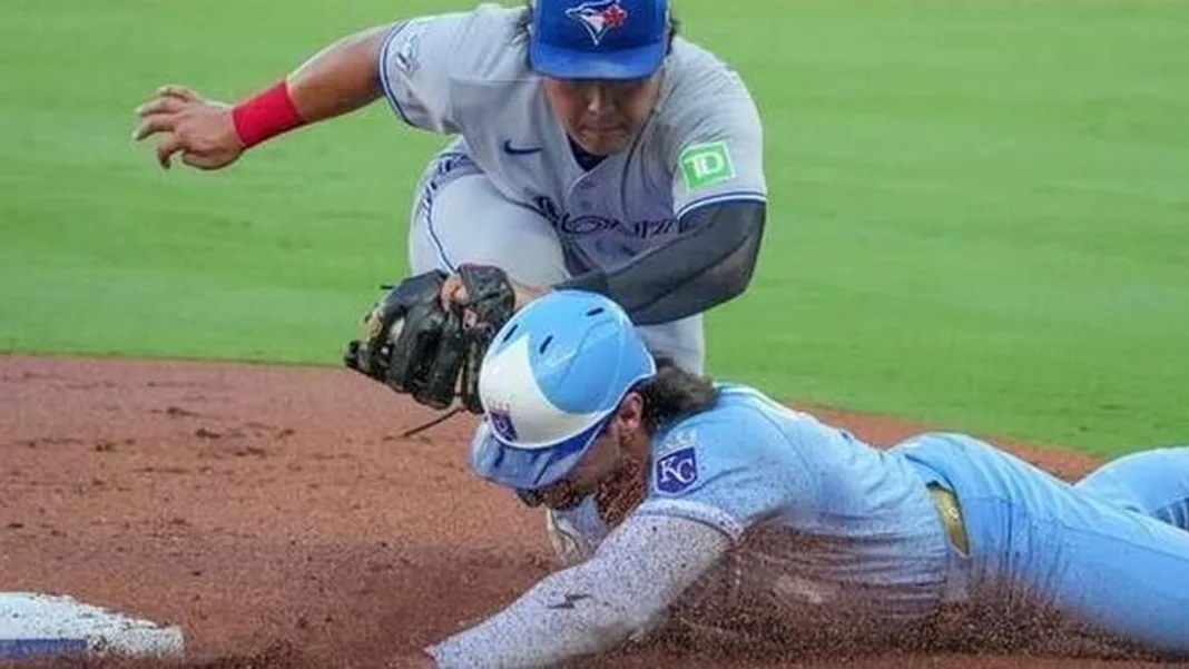 Blue Jays top Royals, over .500 for first time in 5 months