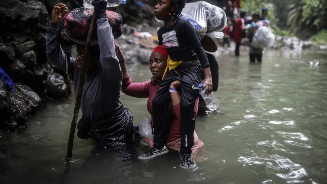 A Request for Asylum in Panama. A 21-Year-Old Colombian Man Surrenders to Authorities in the Darién.