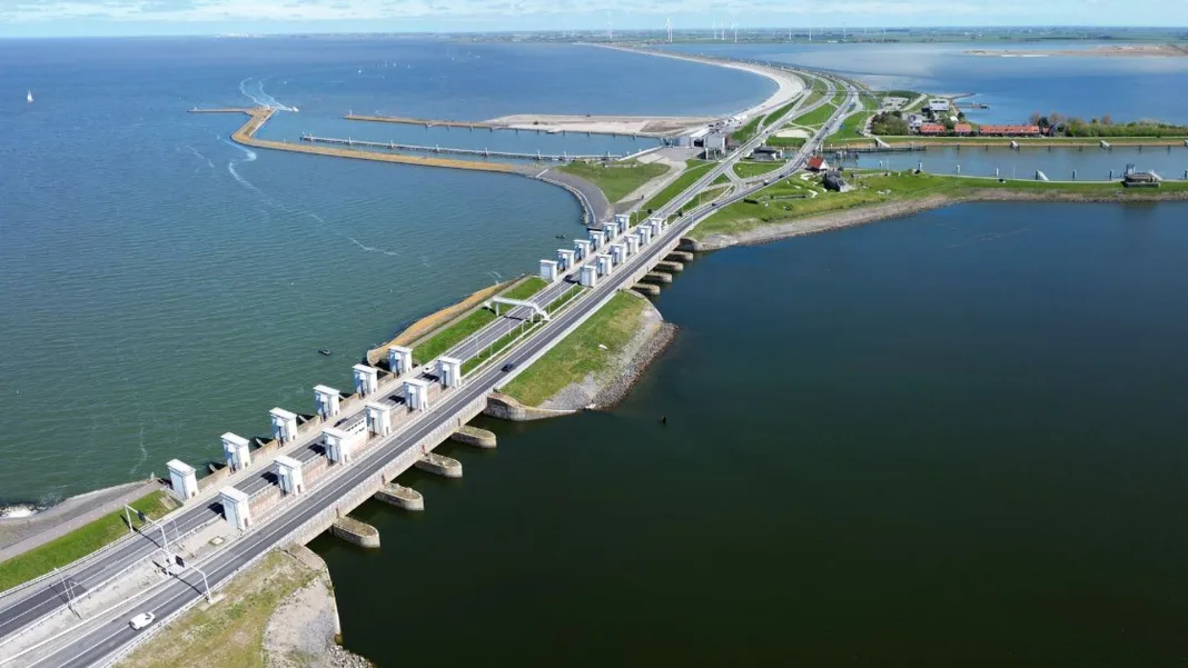 22bn euros is bare minimum for Dutch flood safety, report warns