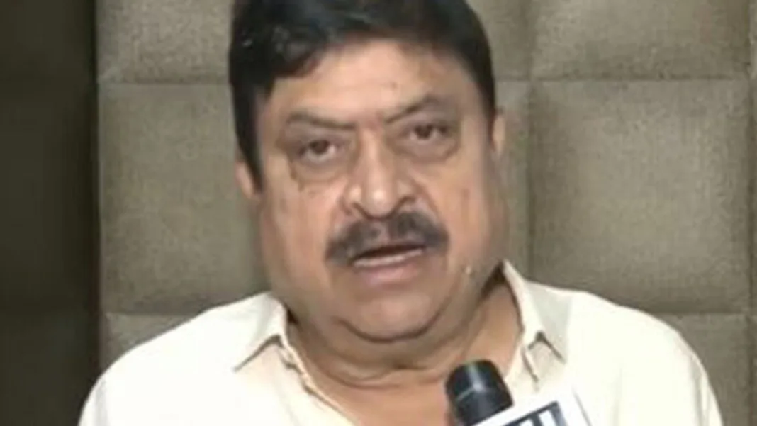 Telangana BJP chief says Congress “not following law of land” over Vande Mataram rendition