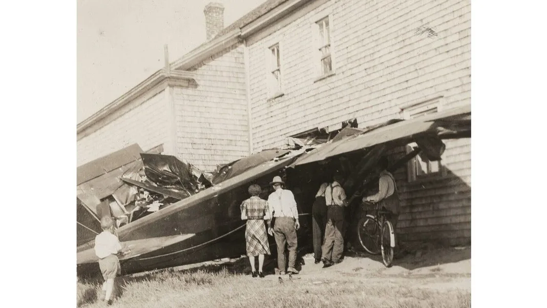 Backyard History: The night a plane crashed into a kitchen
