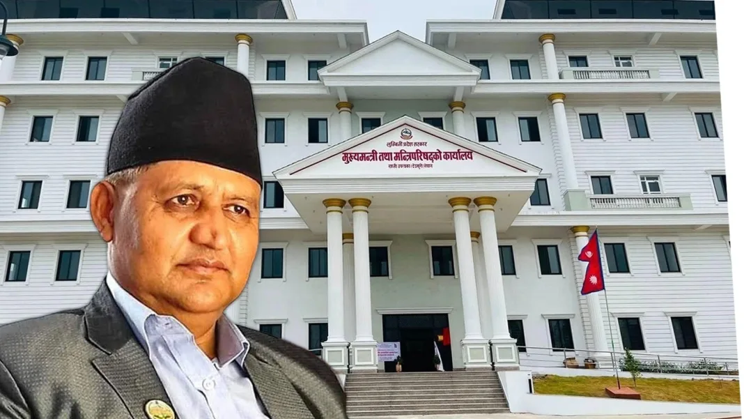एप्पलको नयाँ प्रमुख कार्यकारीमा जोन टर्नस, टिम कुक कार्यकारी अध्यक्ष बने