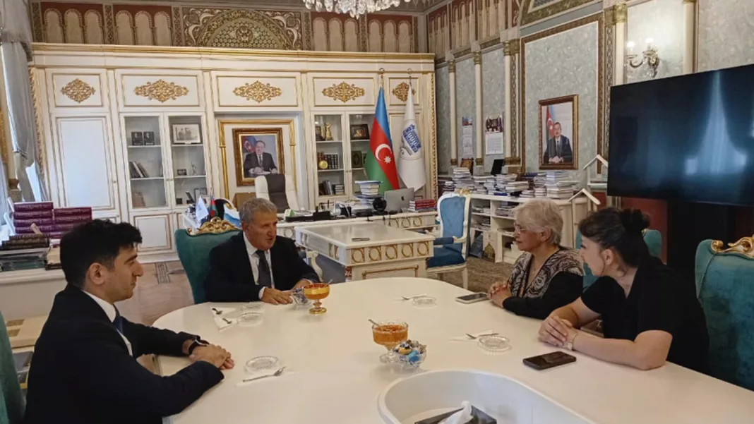 Azerbaijan, Pakistan expand cooperation in literature and science