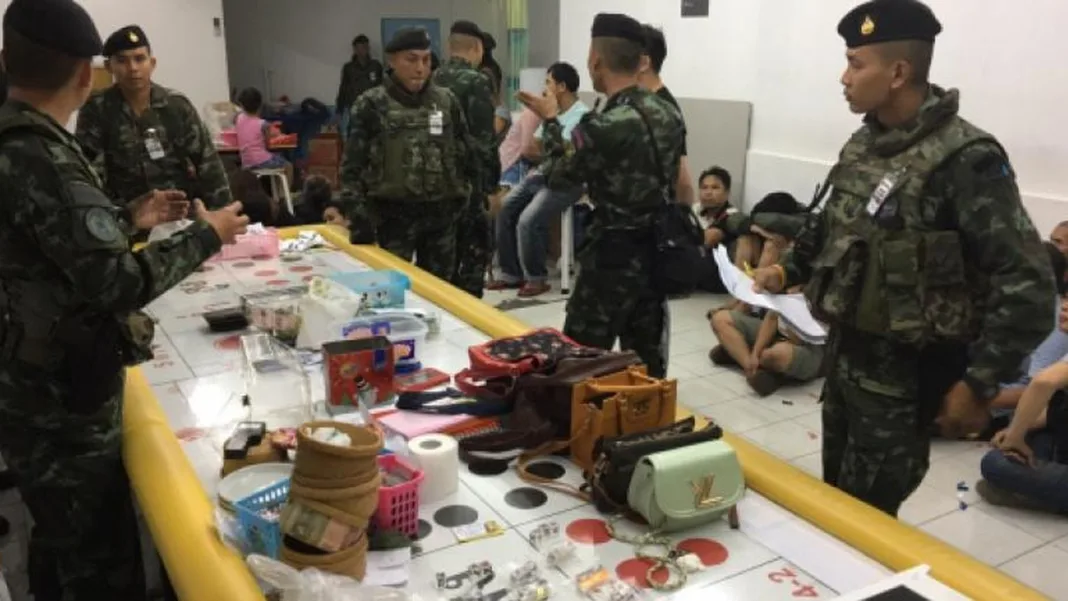 Huai Khwang Police Crack Down on Nightlife After Raid