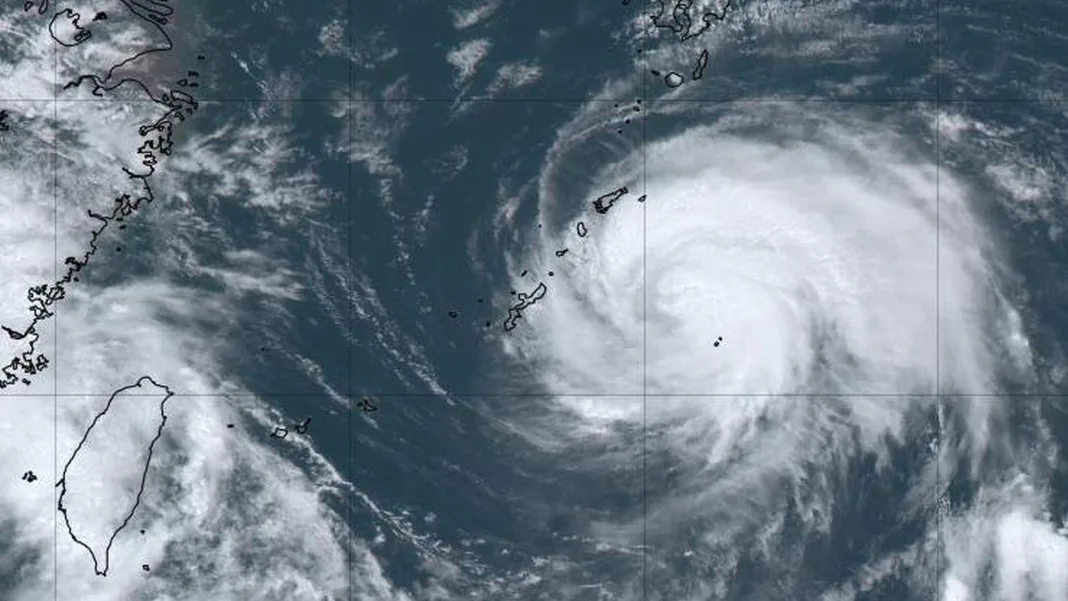 Southern China braces for Typhoon Saudel