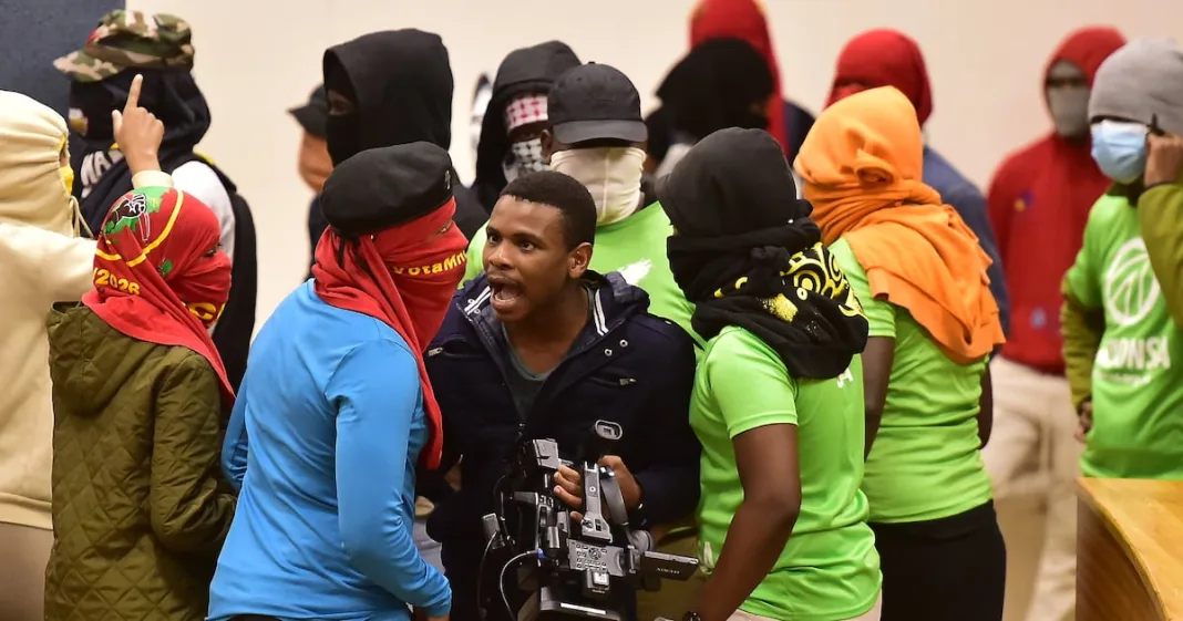 Student unrest disrupts deputy minister’s visit to NMU