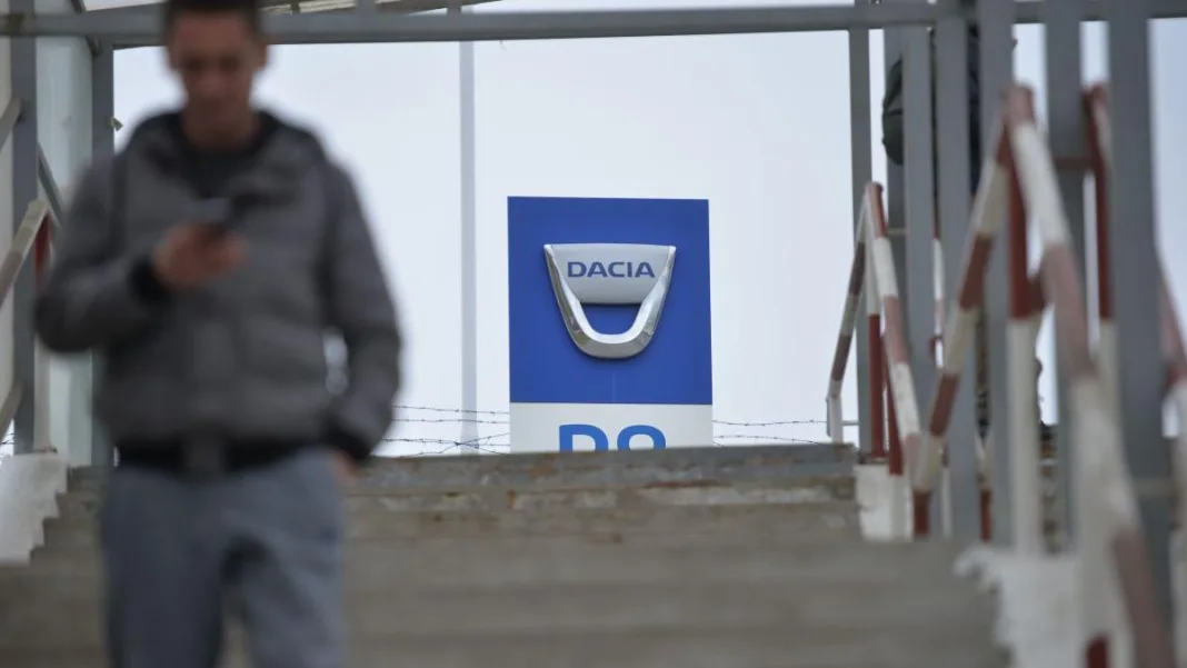 Uzina Dacia de la Mioveni, cumpărată de China? Radu Tudor: Dacă îți pleacă francezii și vin chinezii, viitorul nu are cum să sune bine pentru România