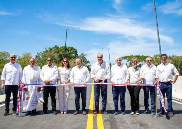 President Abinader inaugurates new bridge over the Camú River