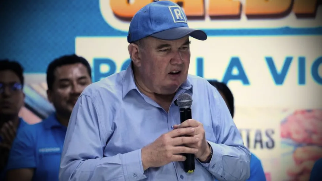 Rafael López Aliaga supera a Carlos Bruce por más de 10% a dos semanas de elecciones en Lima, según simulacro de Datum