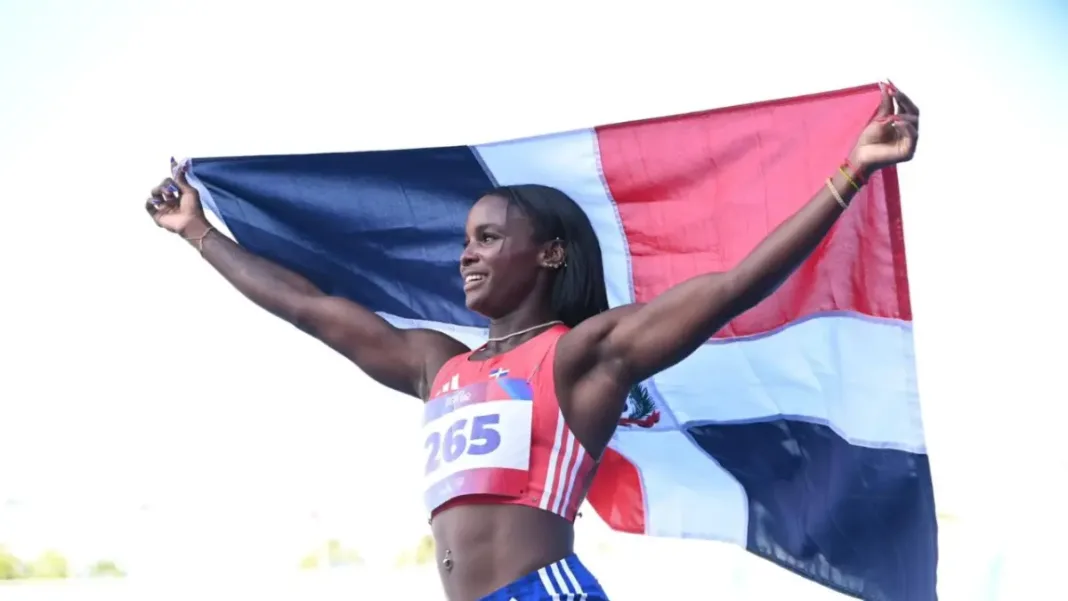 Liranyi Alonso: la velocidad dominicana que acelera hacia la élite