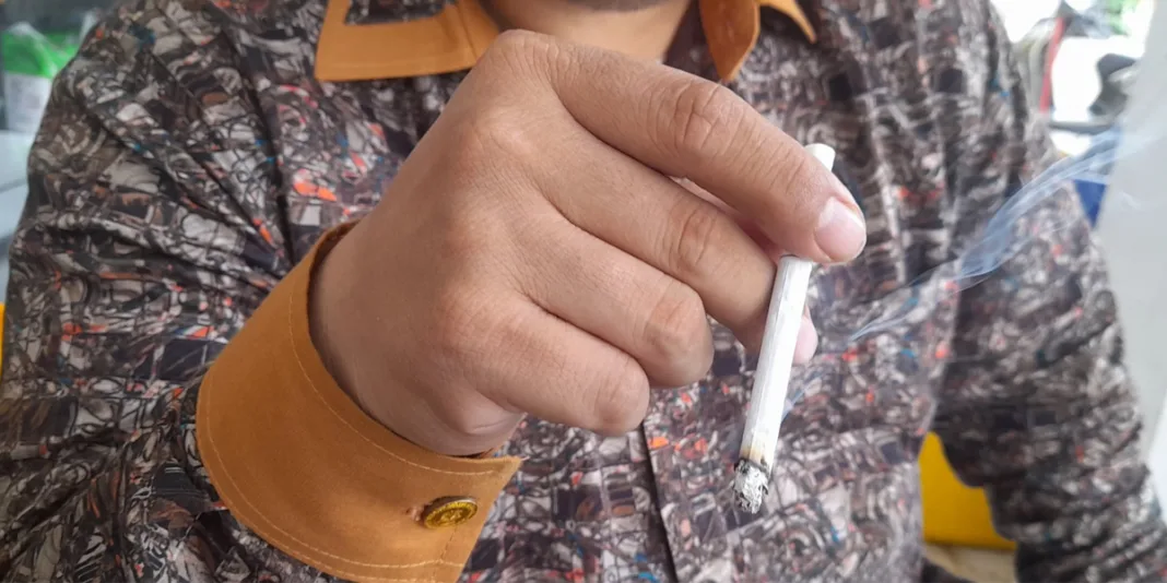 Halal Label for Cigarettes: Between Religious Rulings, Health Risks, and Consumer Interests