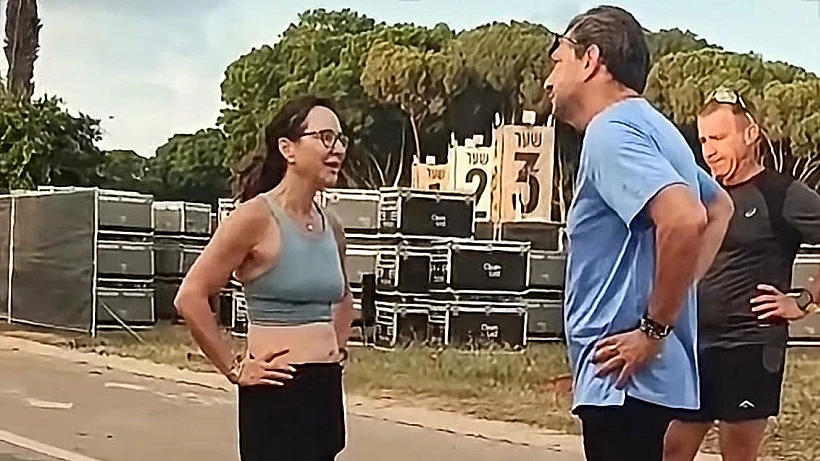 Gyászoló anya szembesÃtett, eltűnt F-35-ös alkatrészek és 10/7-felvételek közzététele