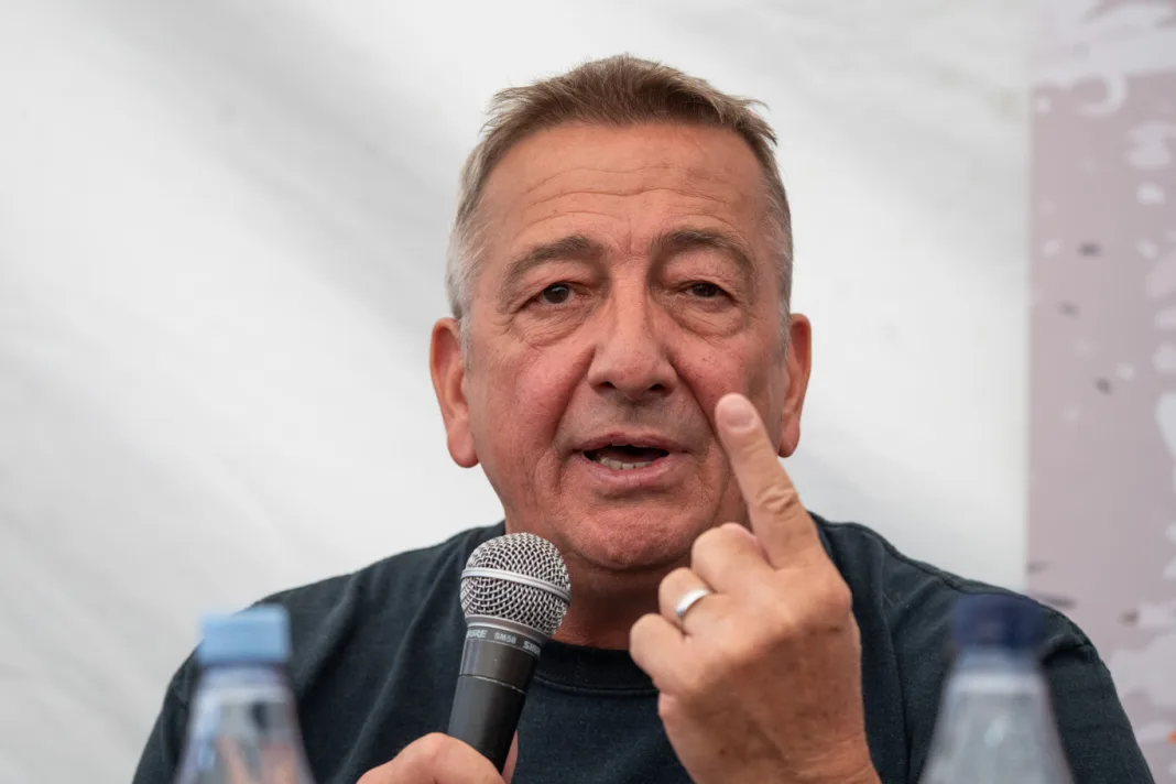 Bayer Zsolt: “Nem szólt soha senki, hogy a meghiúsult könyvre kapott támogatást fizessem vissza”